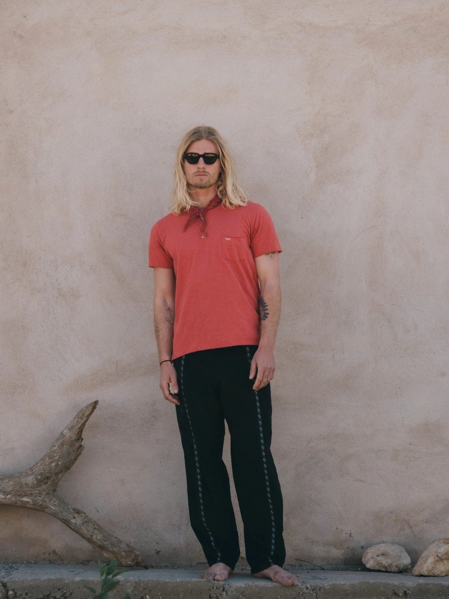 Essential Unisex T-Shirt - +351