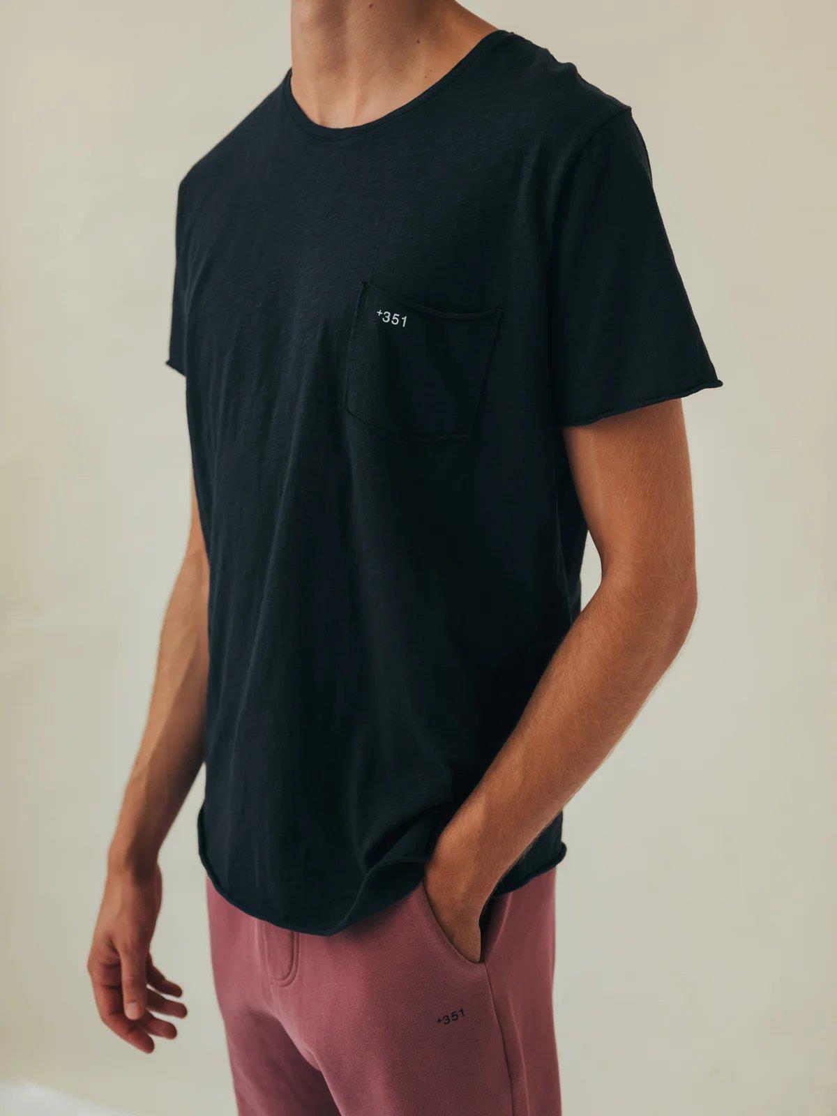Essential Unisex T-Shirt - +351