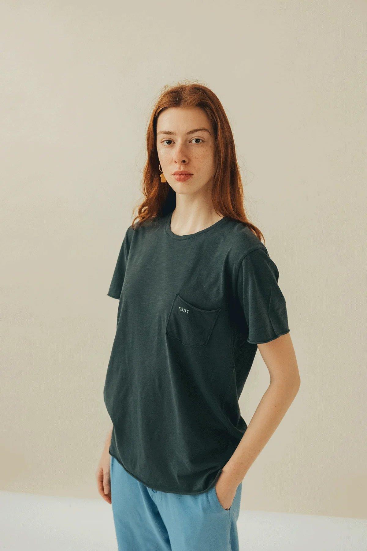 Essential Unisex T-Shirt - +351