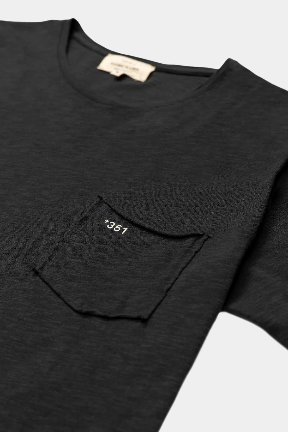 Essential Unisex T-Shirt - +351