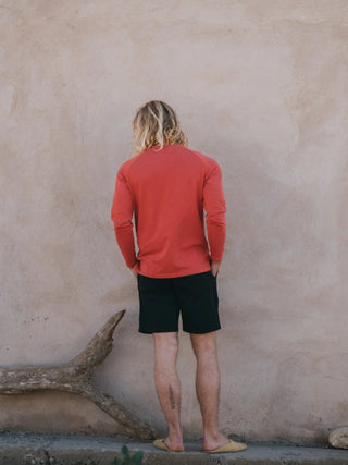 Essential Unisex Long-sleeved T-Shirt