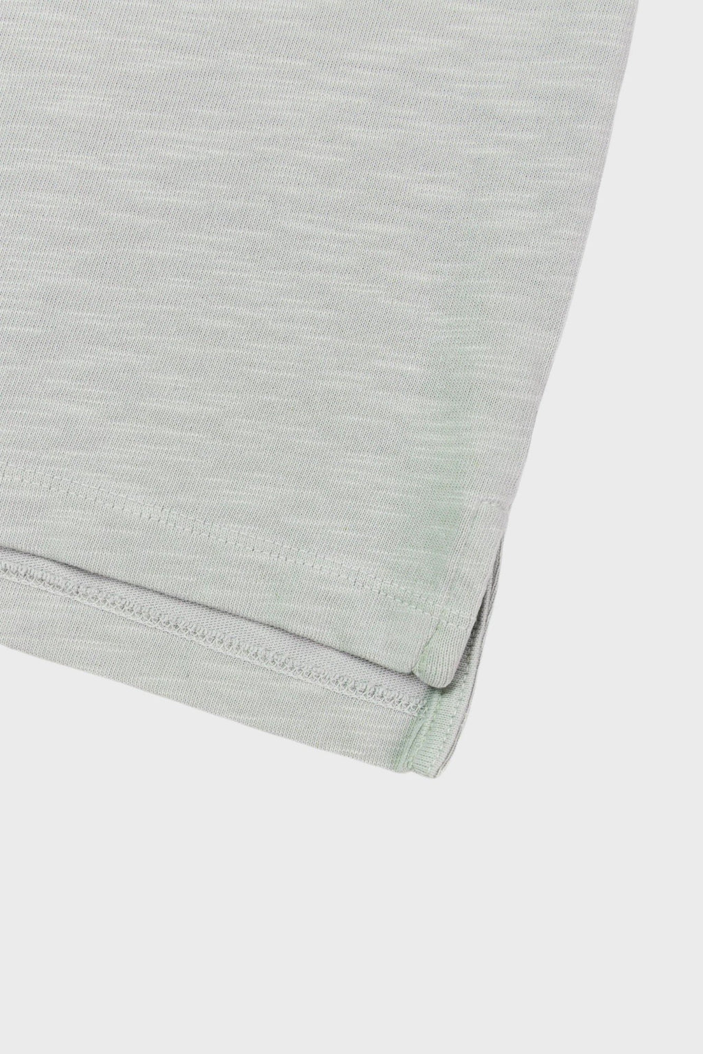 Essential Unisex Long-sleeved T-Shirt