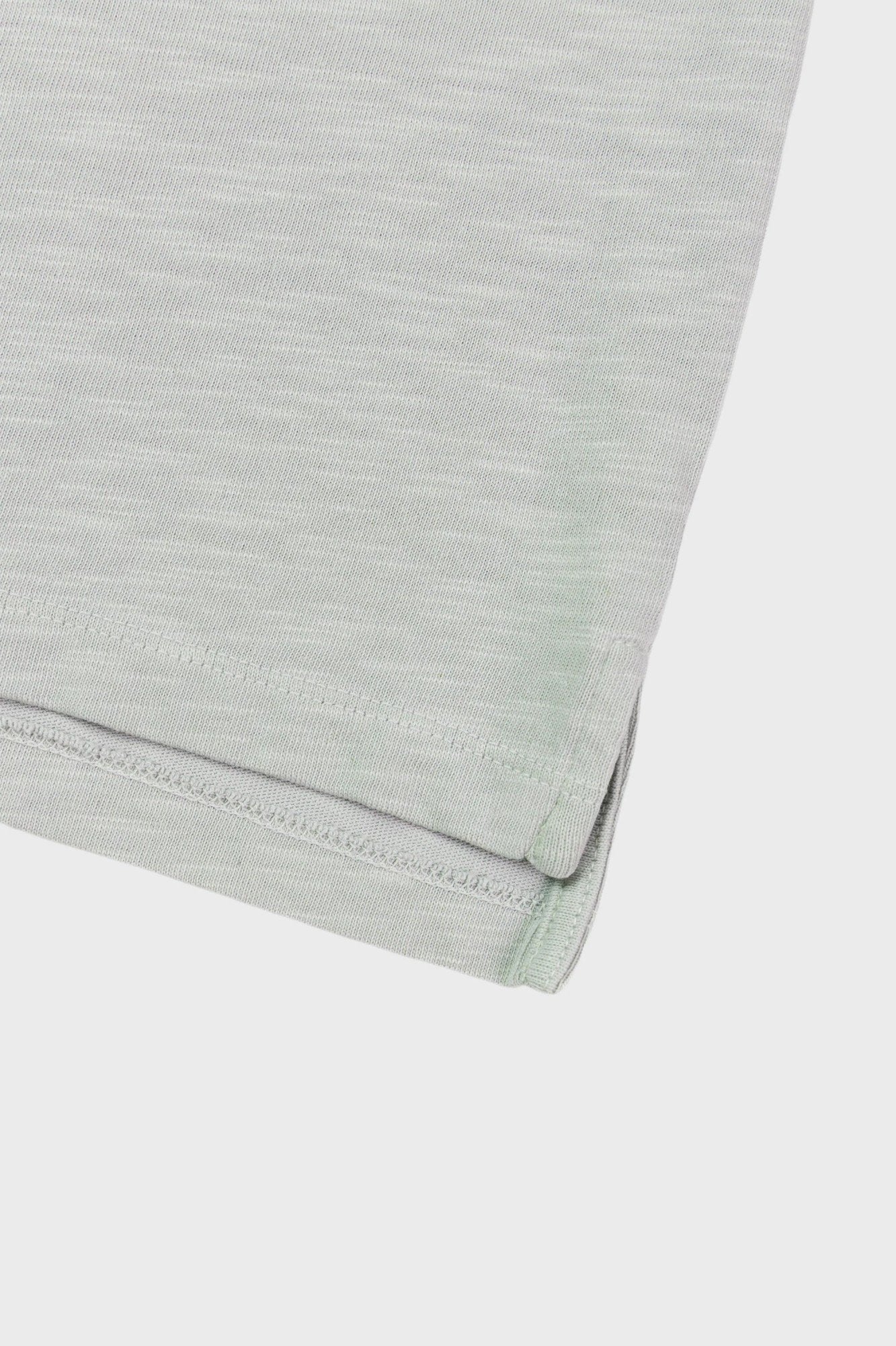 Essential Unisex Long-sleeved T-Shirt