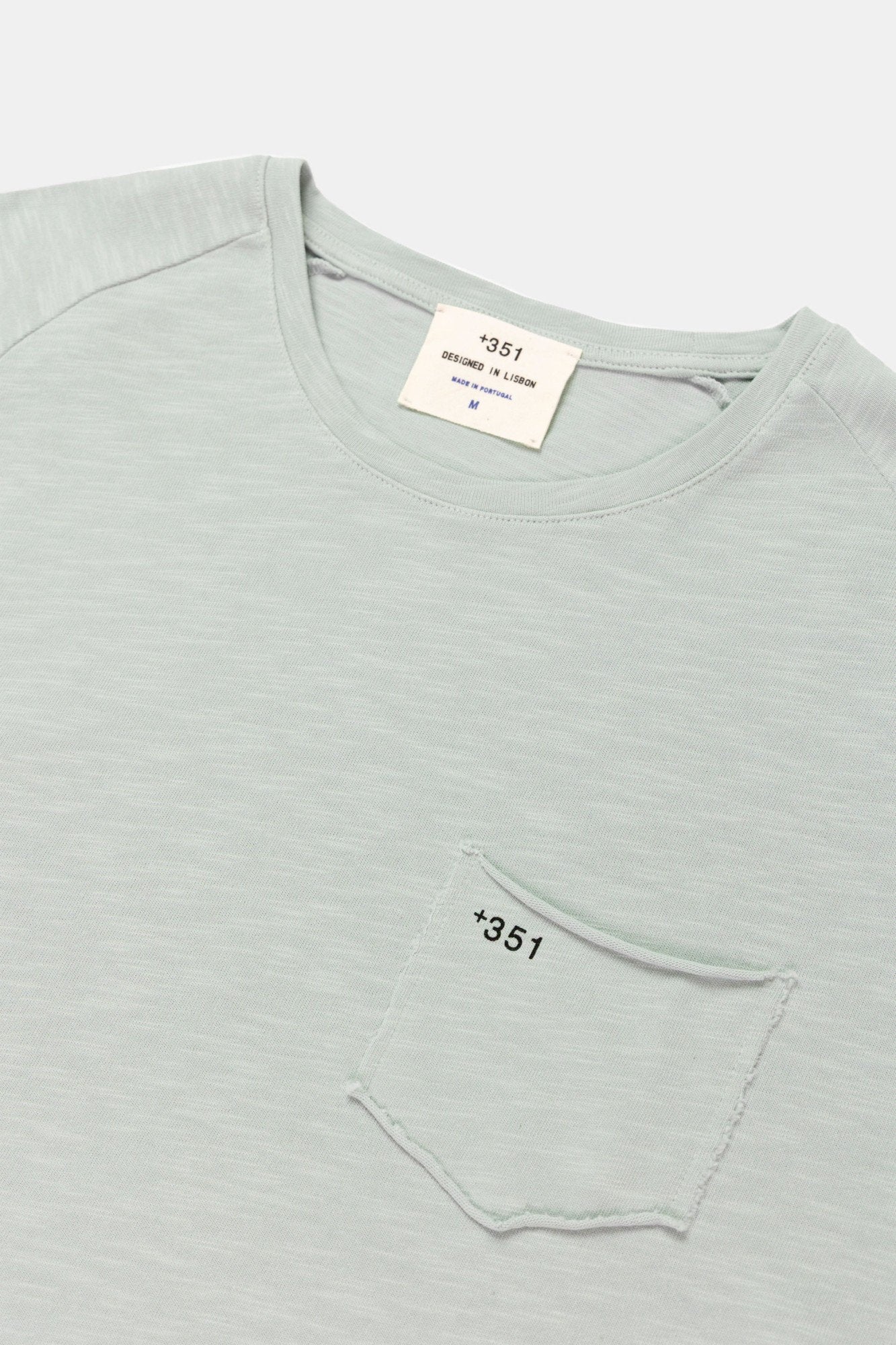 Essential Unisex Long-sleeved T-Shirt