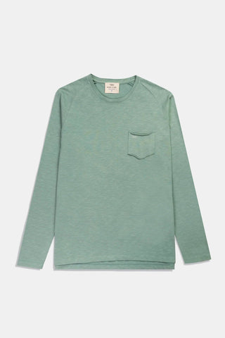 Essential Unisex Long-sleeved T-Shirt
