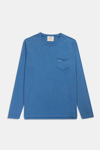 Essential Unisex Long-sleeved T-Shirt