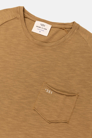 Essential Unisex Long-sleeved T-Shirt