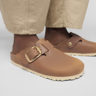 Boston Big Buckle Oiled Leather Cognac Women Narrow