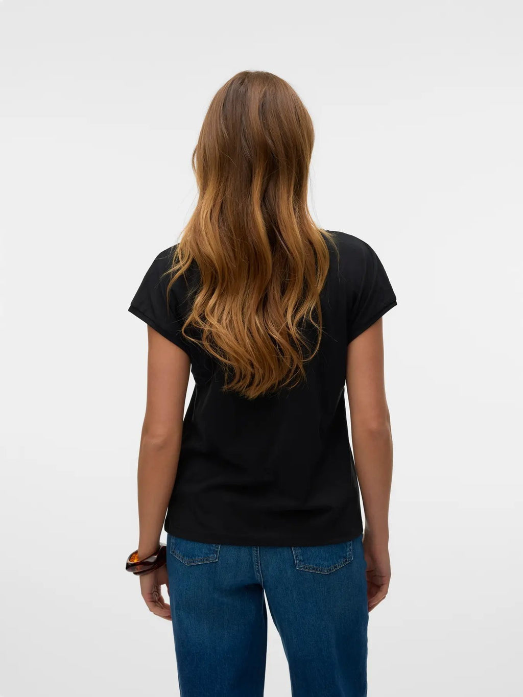 Luna V-Neck Tee - Vero Moda