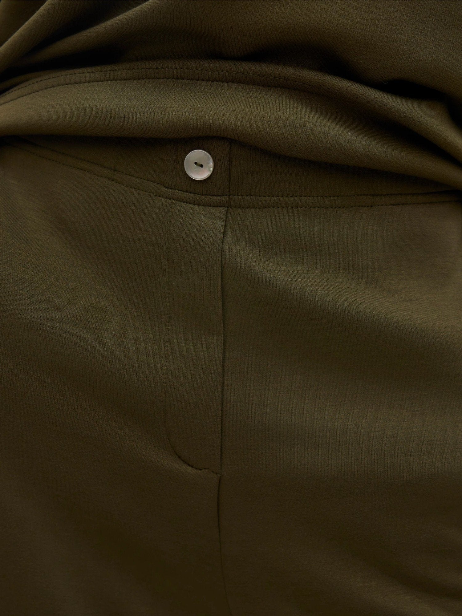 VMHALI High-Waist Trousers