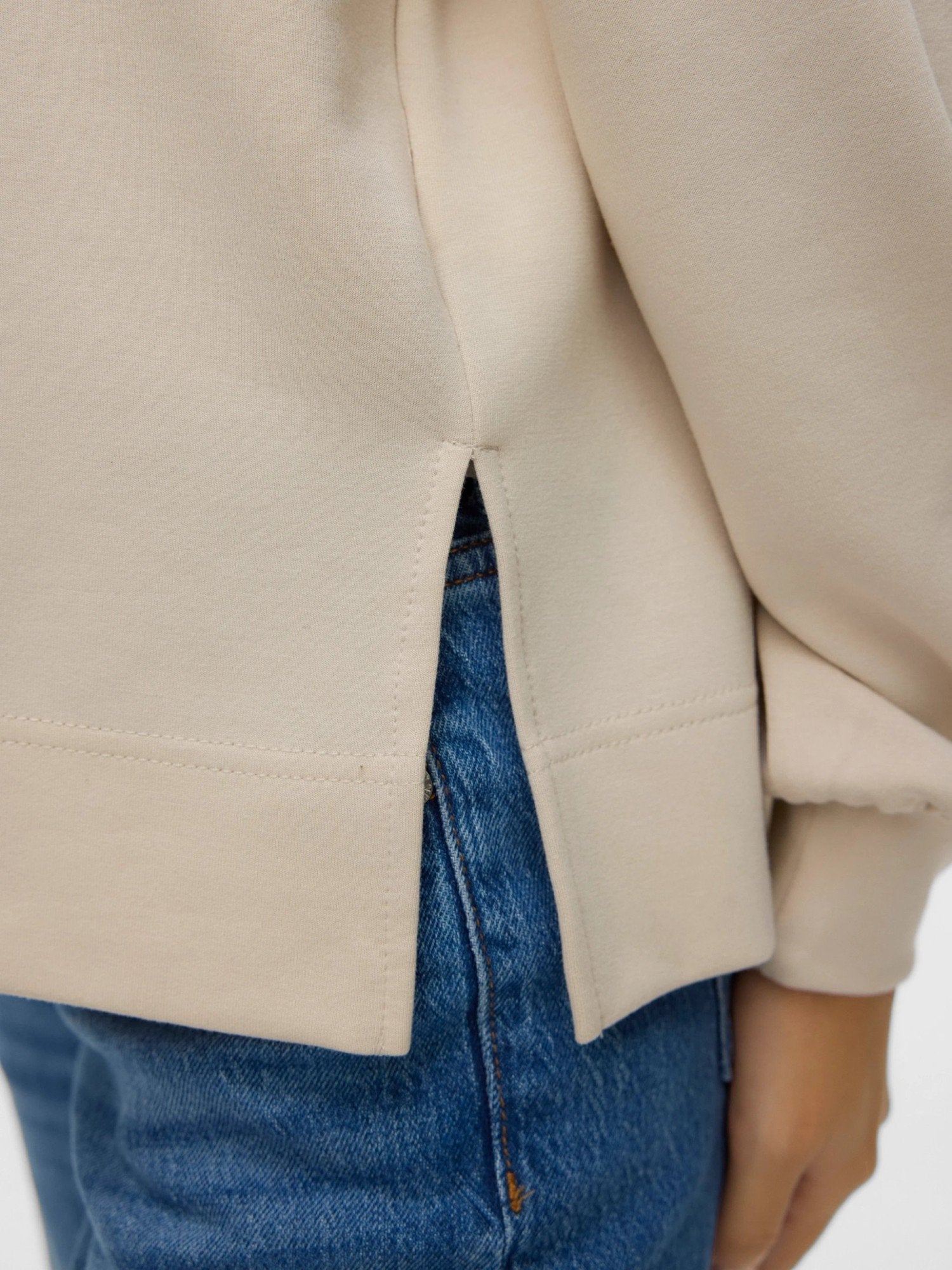 Hali Sweatshirt