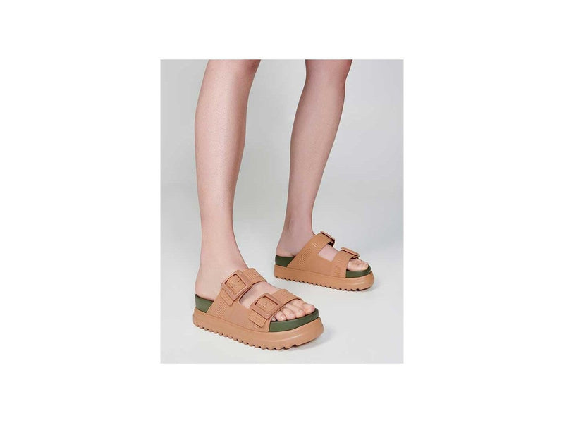Cozy M Lover Platform - Melissa