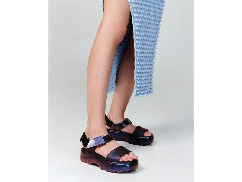 Kick Off Metalic Blue Sandal - Melissa