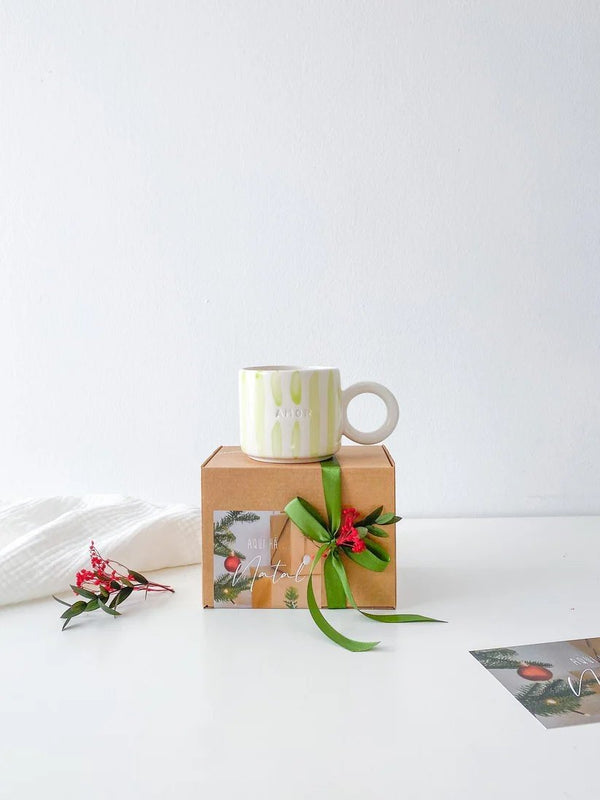 Love Mug Box - Aqui Há Peça