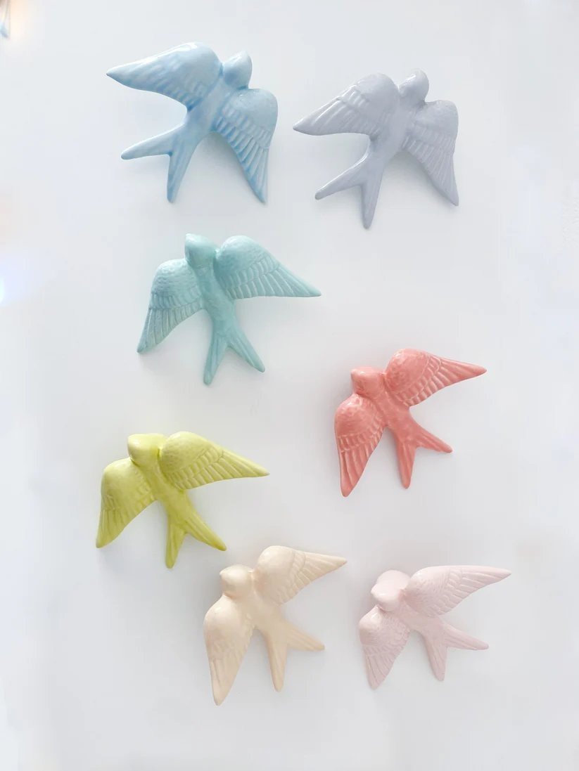 Swallows - Aqui Há Peça