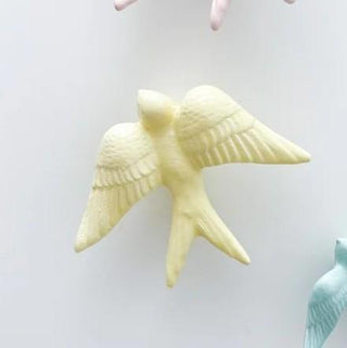 Swallows - Aqui Há Peça