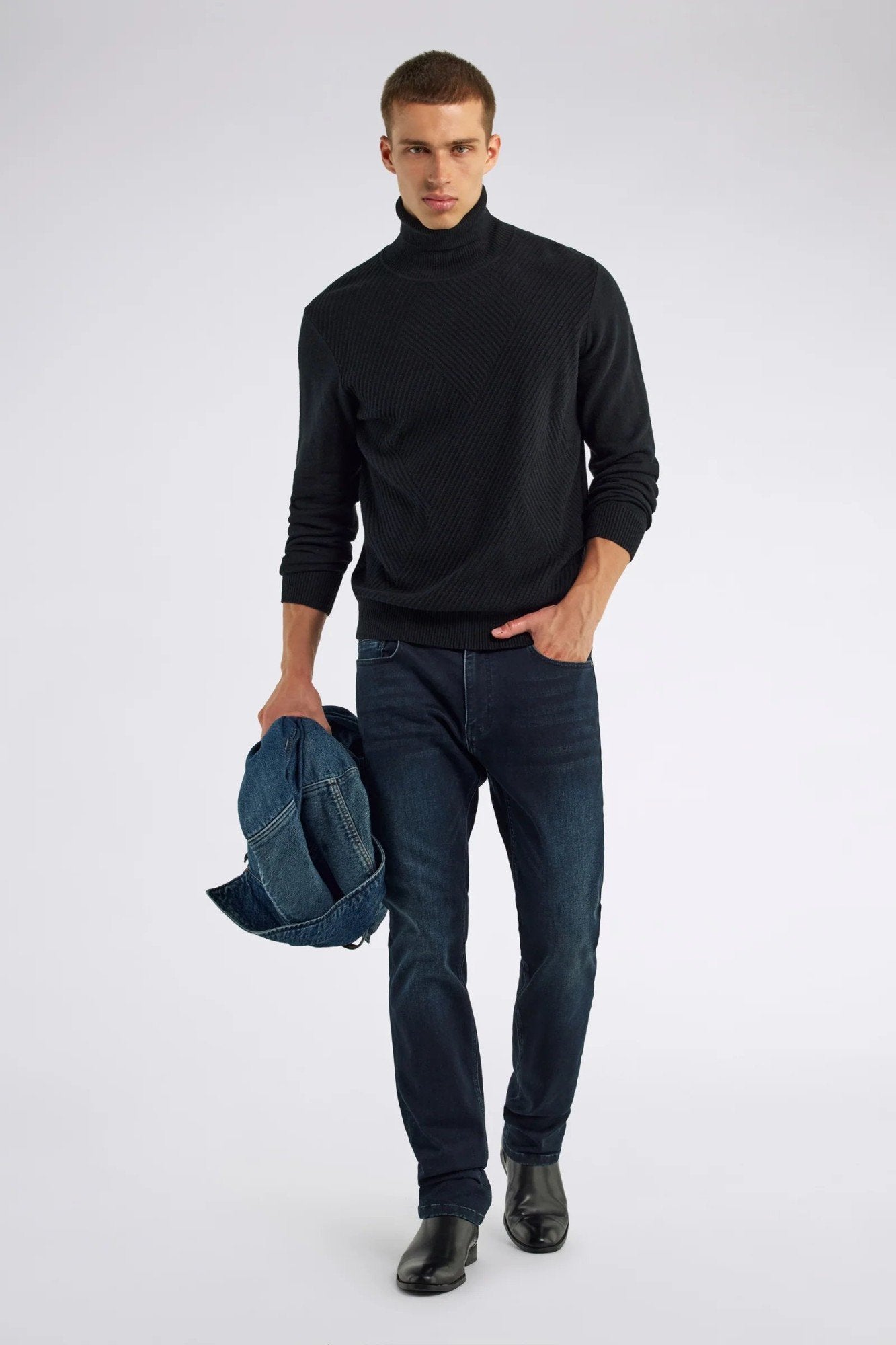 Timo Neck Sweater