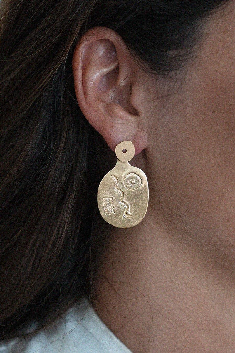 Águatinta Engraving Gold Pleated Earrings - Inês Telles