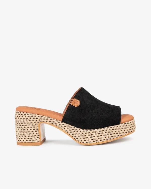 Dillon Suede Wedge Sandals in Black - Popa