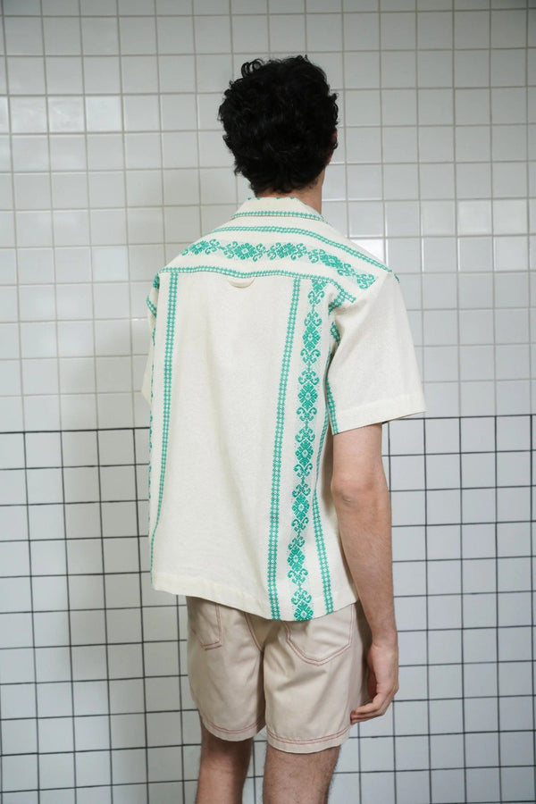 Folklore Shirt in Green - Gandaia