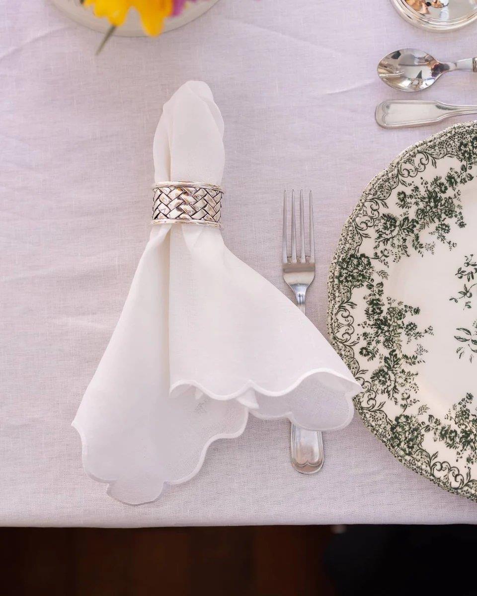 Wavy Linen and Cotton Napkin White on White - Mariaida Home