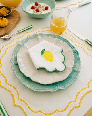 Wavy Napkin with Lemon