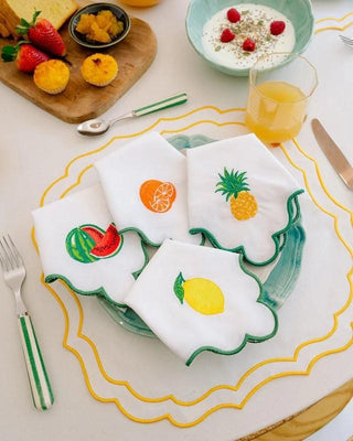 Wavy Napkin with Lemon