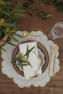 Íris Ivory with Green Placemat - Aida Home Living