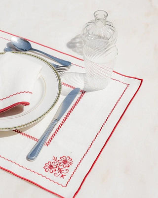 Crib White with Red Placemat