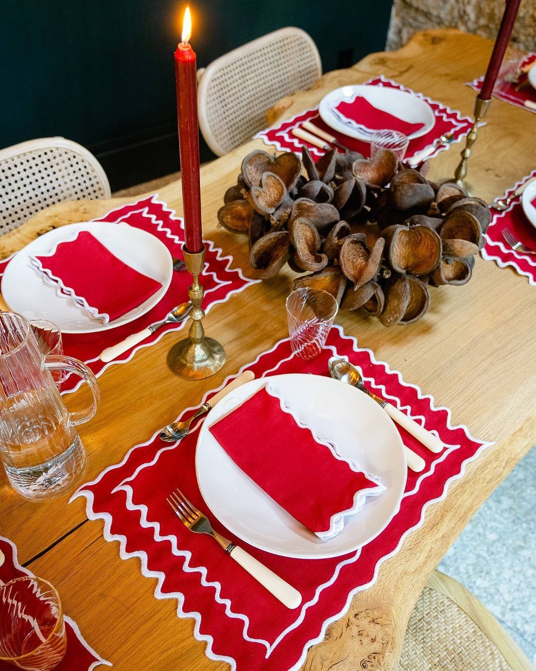 Vila Linen and Cotton Placemat Red & White - Mariaida Home
