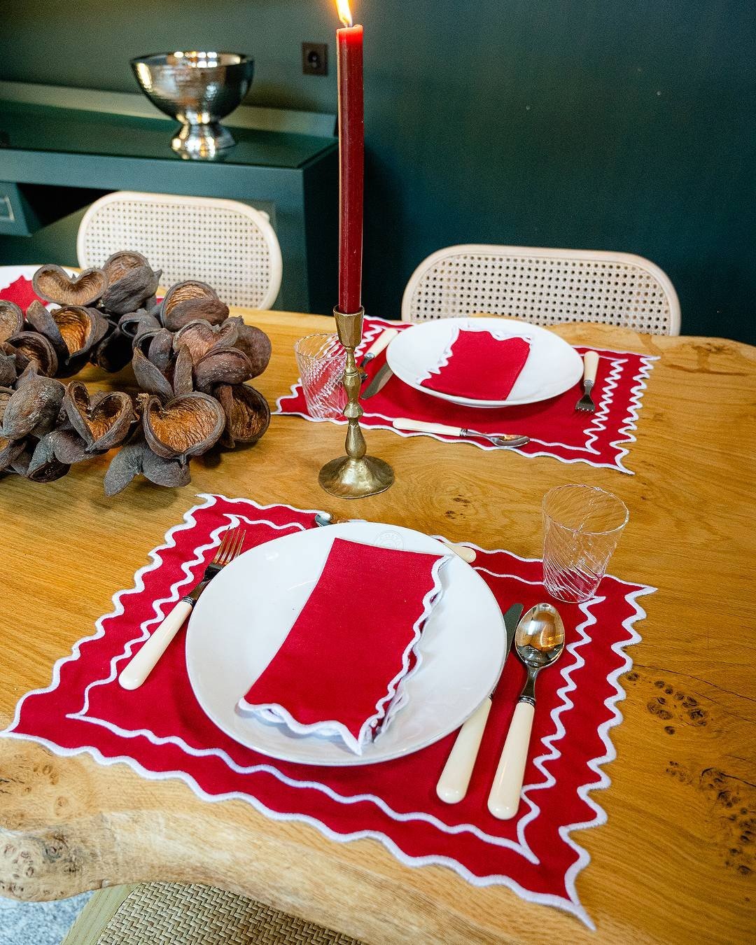 Vila Linen and Cotton Placemat Red & White - Mariaida Home