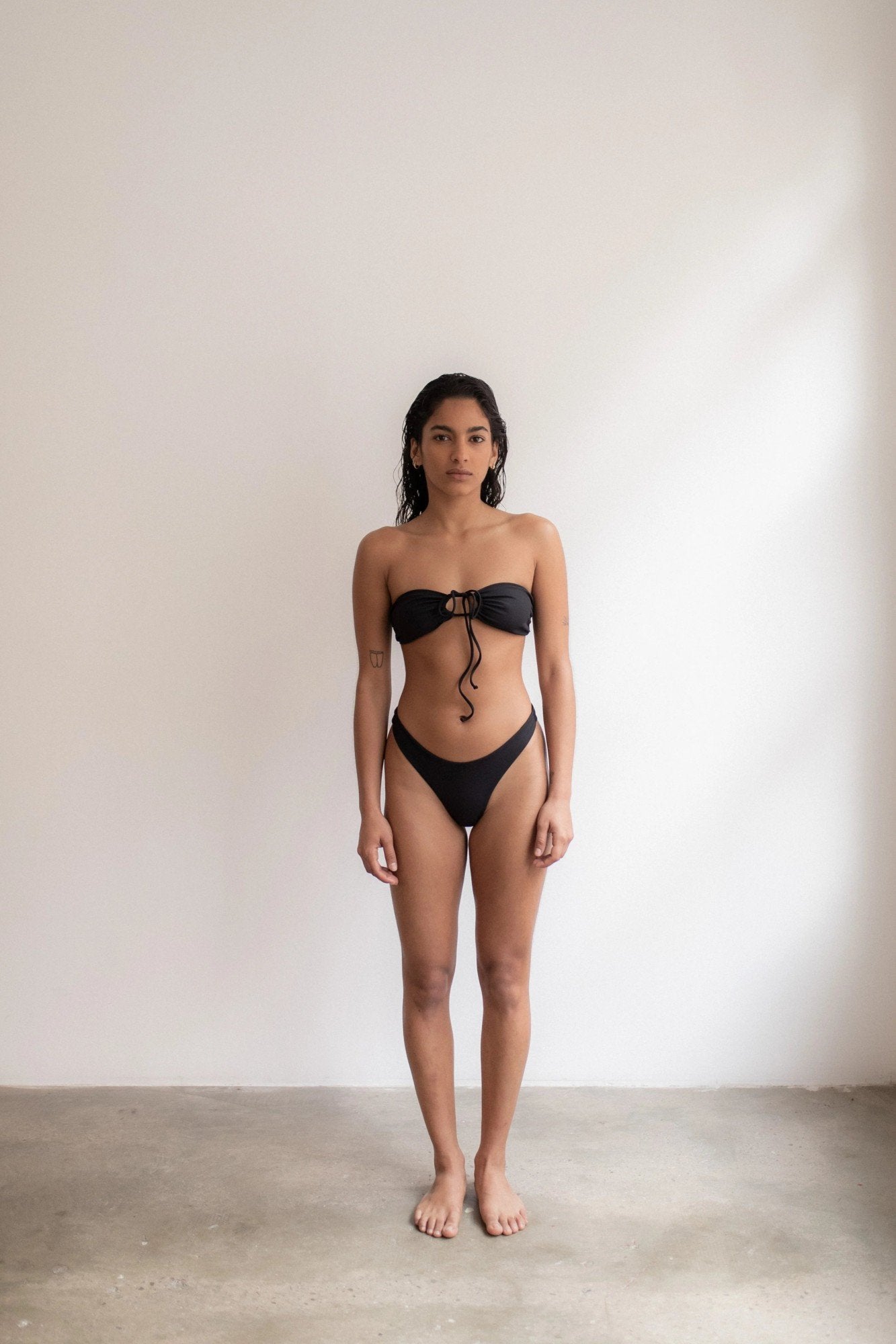 Bloom Ribbed Black Bottom