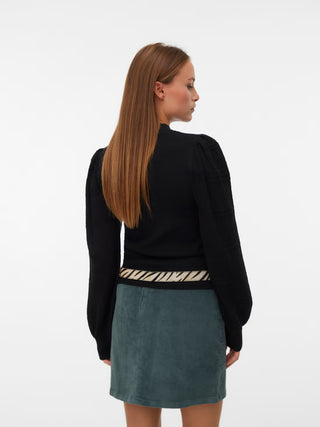 Considered Elegance: V-Neck Jumper in a Tangcell  EcoTang™ Blend