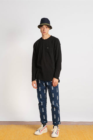 Unisex Essential Long Sleeve - +351