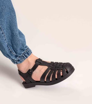 Possession Matte Black Sandal - Melissa