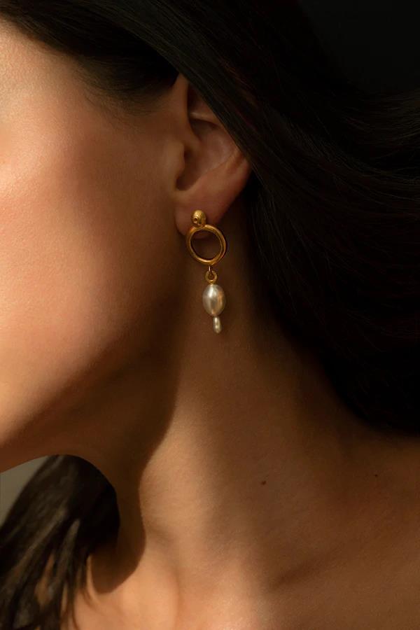 Azurra Long Gold Plated Earring with Pearls - Inês Telles